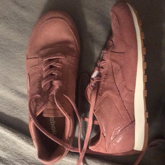 Reebok Gigi Hadid - Picture 3 of 3